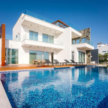 Vila Sea Pearl Beachfront - Anemone *